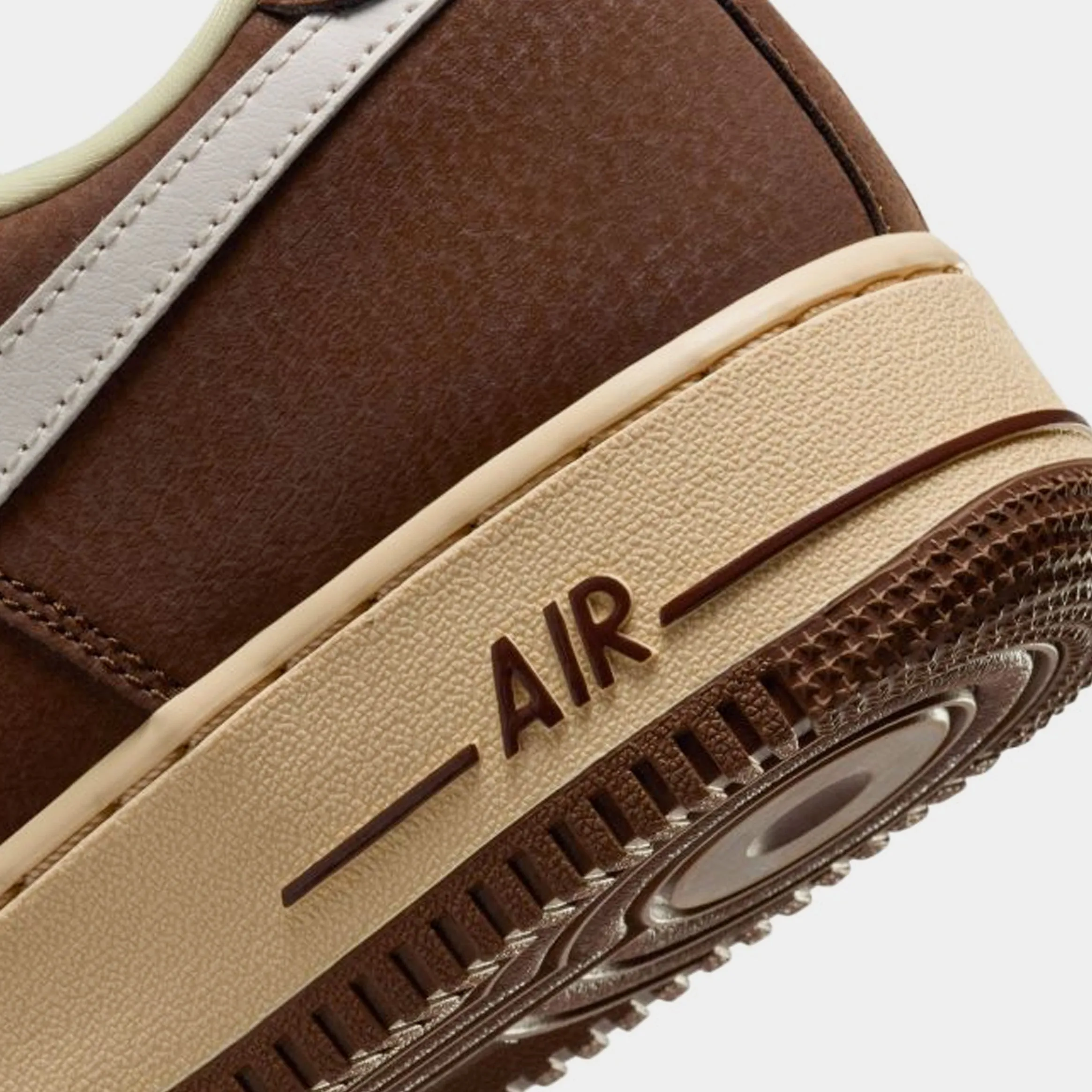 Air Force 1 '07 Low Mens Lifestyle Shoes (Cacao/Coconut Milk) Nike Max 95 versions