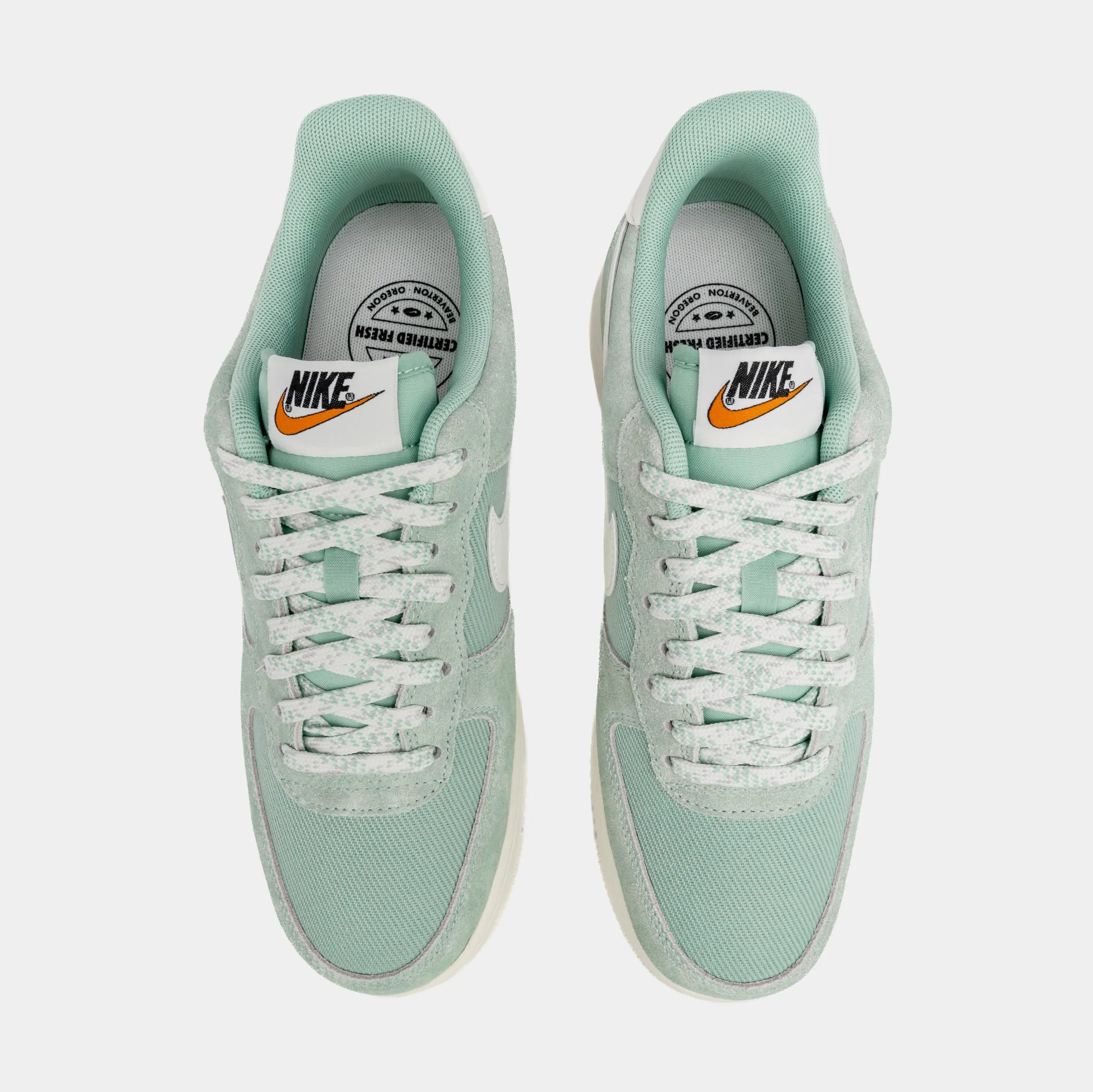 Air Force 1 '07 LV8 Enamel Green Mens Lifestyle Shoes (Enamel Green) Nike Max 95 versions