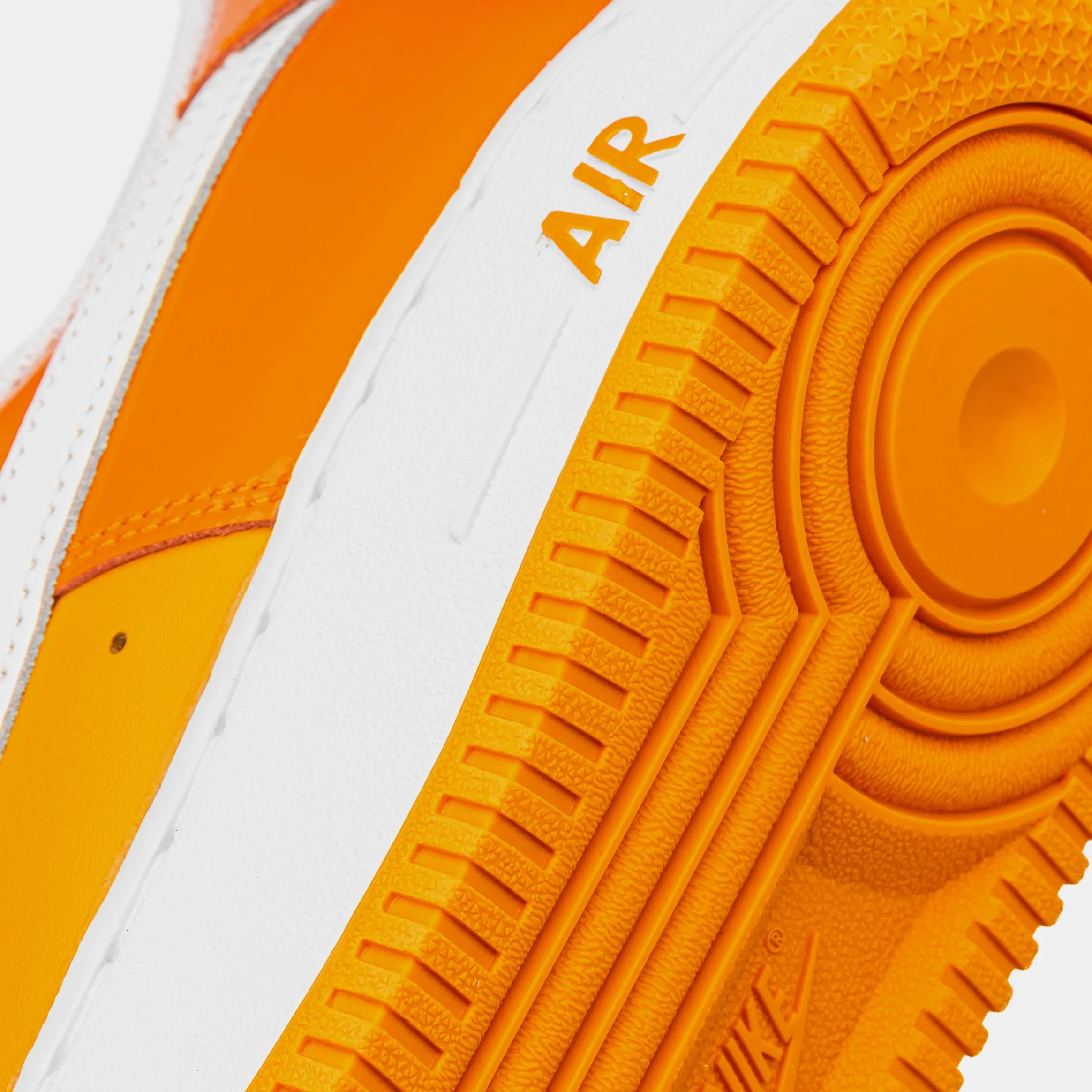 Air Force 1 '07 LV8 Mens Basketball Shoes (Orange/White) Nike Max 95 versions