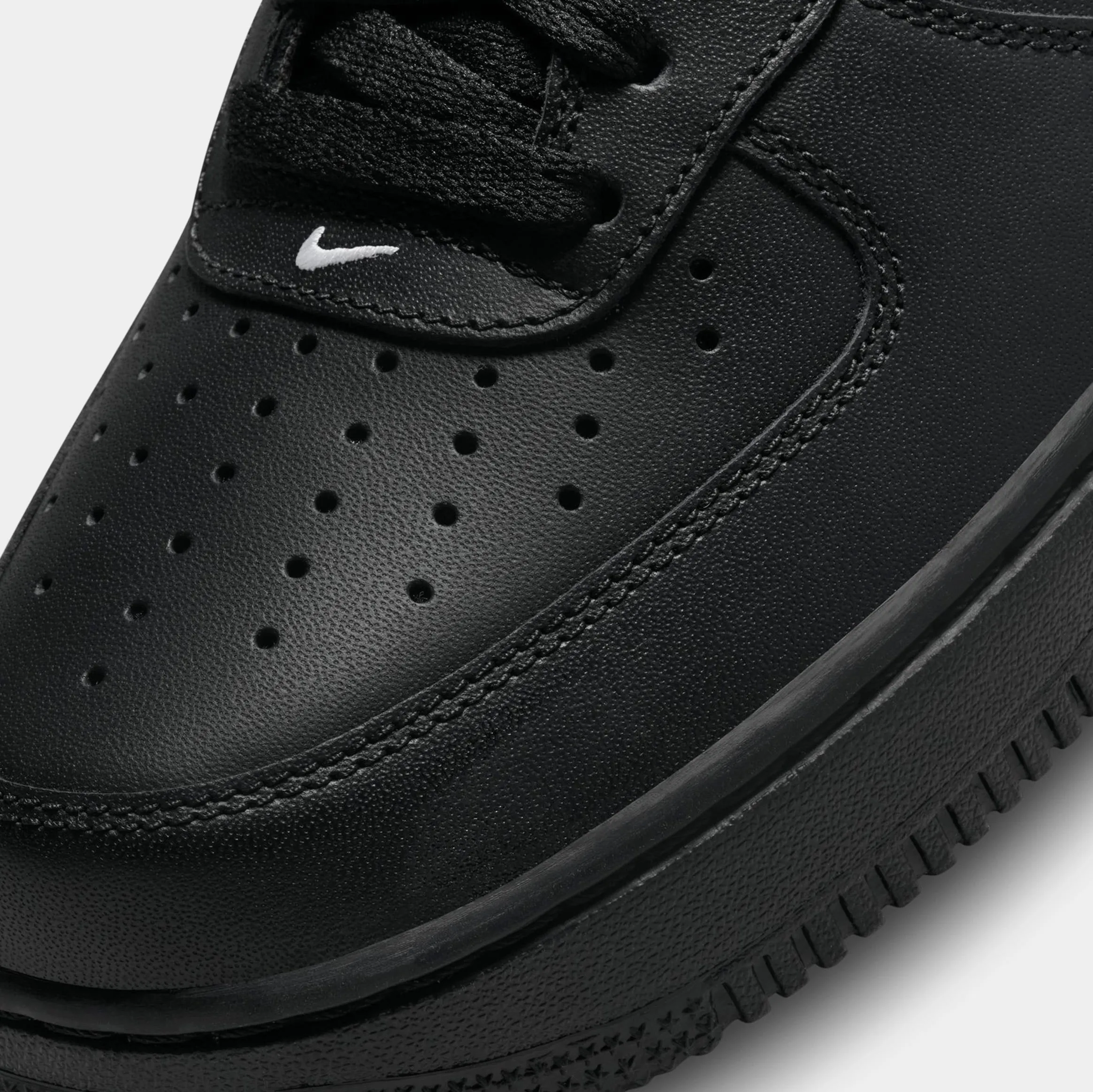 Air Force 1 '07 LV8 Mens Lifestyle Shoes (Black/White) Nike Max 95 versions