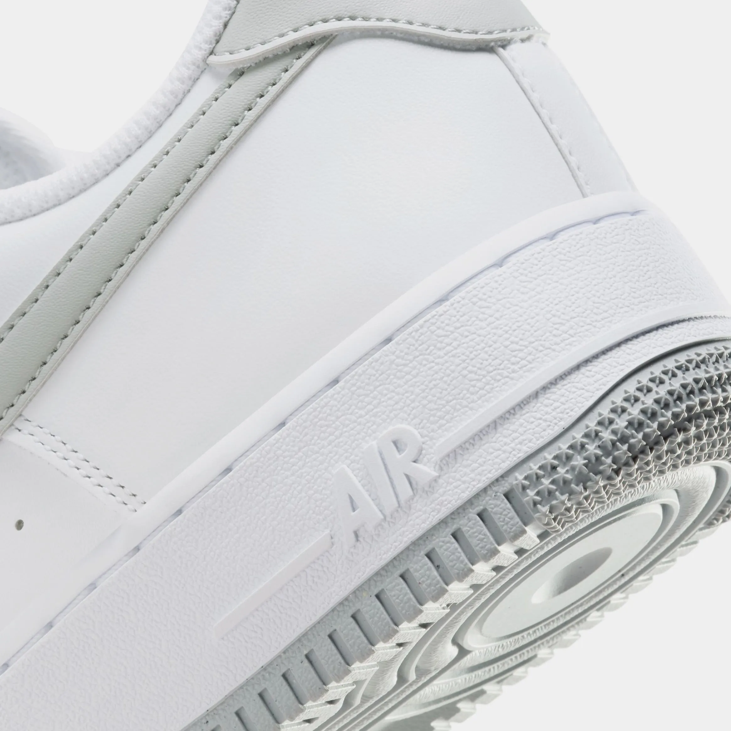 Air Force 1 '07 Mens Lifestyle Shoes (White/Smoke Grey) Nike Max 95 versions
