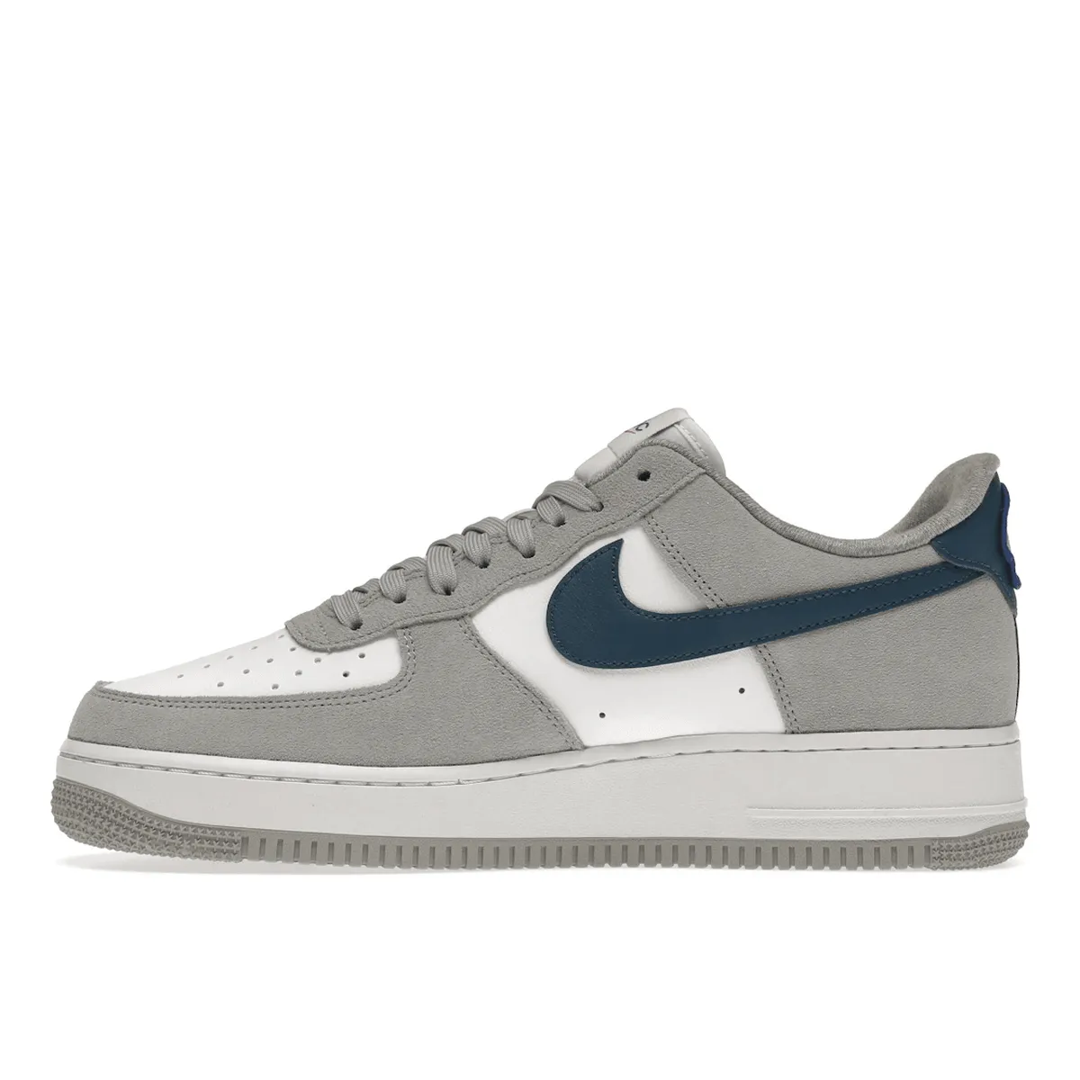 Air Force 1 Athletic Club Nike Air Force 1 classic shoes