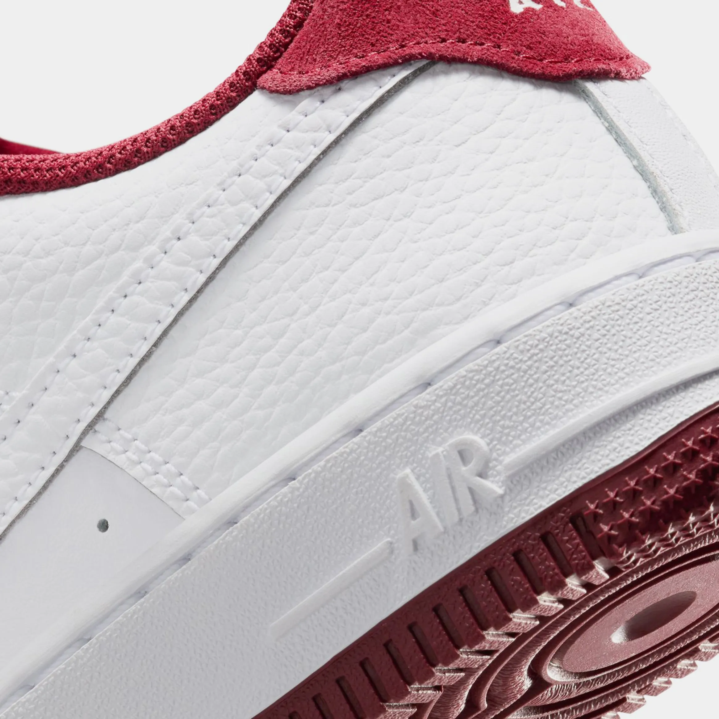 Air Force 1 LV8 Grade School Basketball Shoes (White/Team Red) Nike Max 95 versions