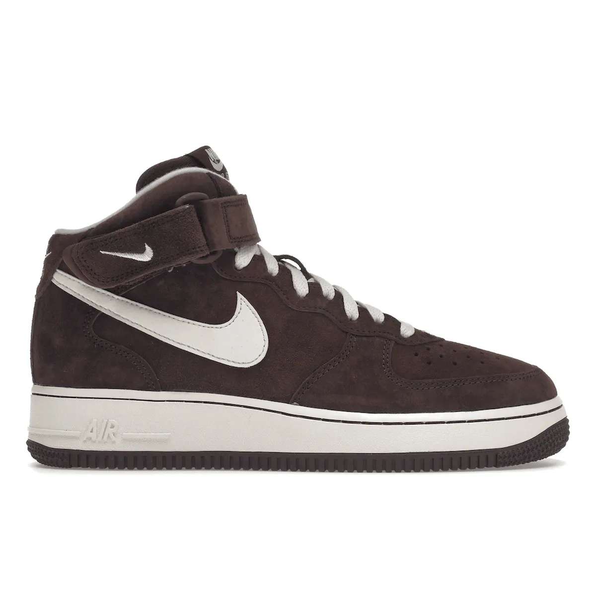 Air Force 1 Mid Chocolate Nike Air Force 1 heritage shoes for everyday wear