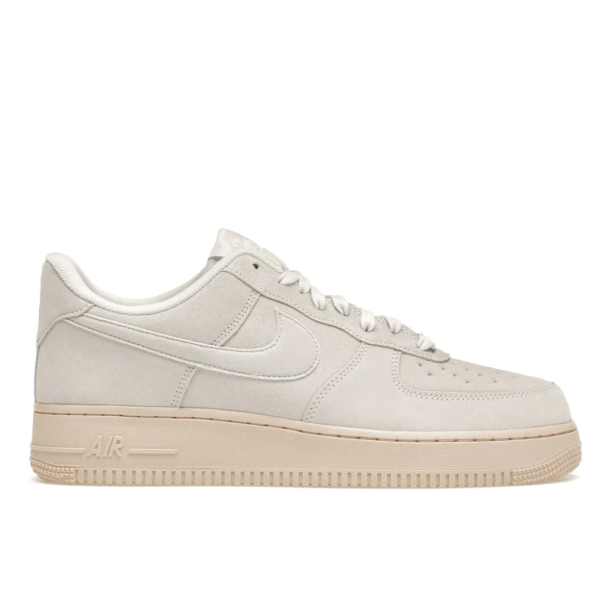 Air Force 1 Winter Premium Summit White Nike Air Force 1 heritage shoes for everyday wear