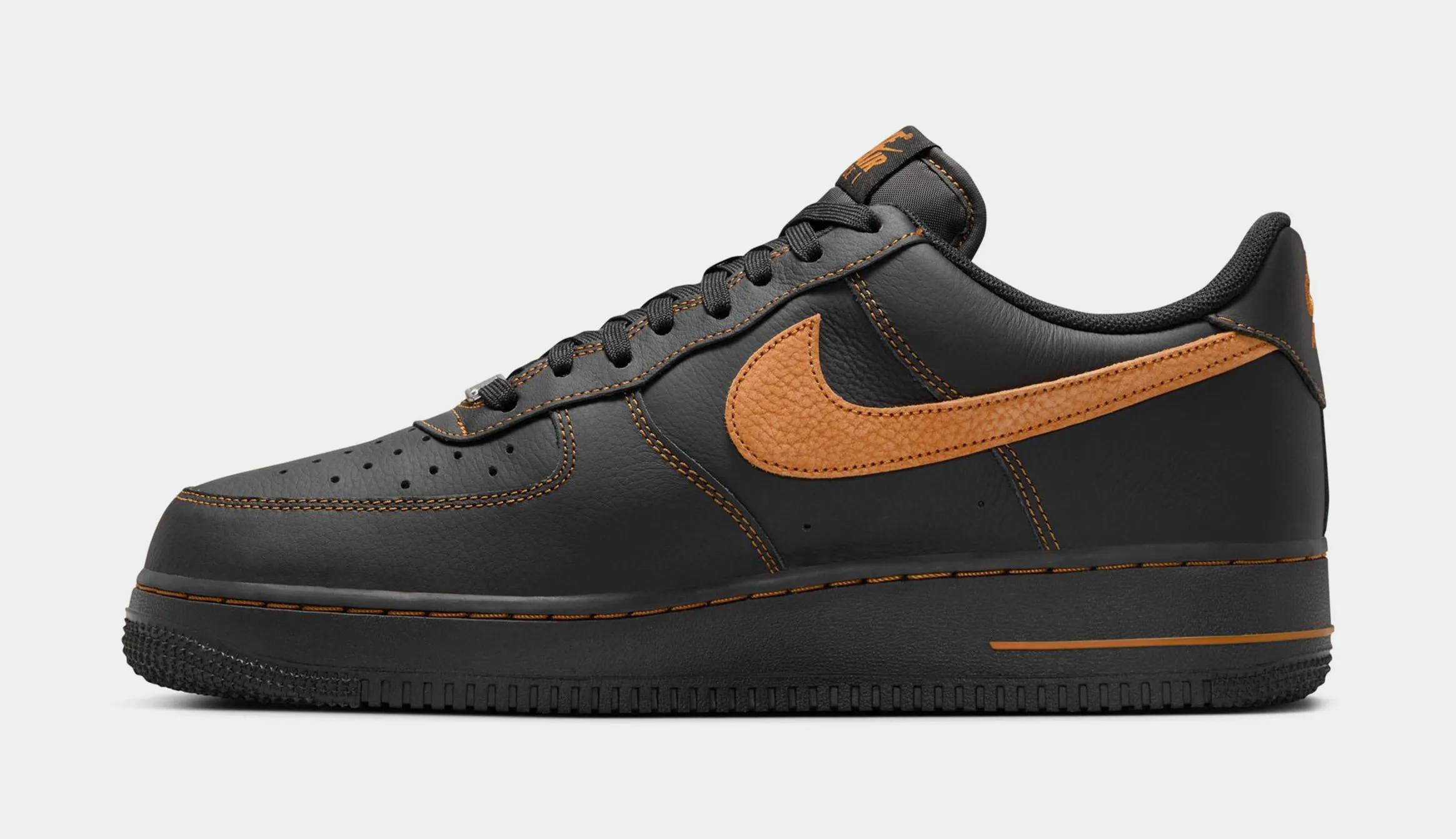 Air Force 1'07 LV8 Mens Lifestyle Shoes (Black/Desert Ochre) Nike Max 95 versions