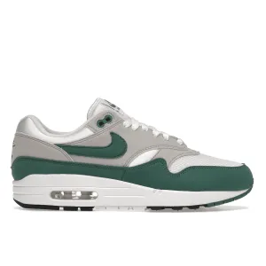 Air Max 1 Anniversary Green Nike Air Max casual shoes with visible air tech