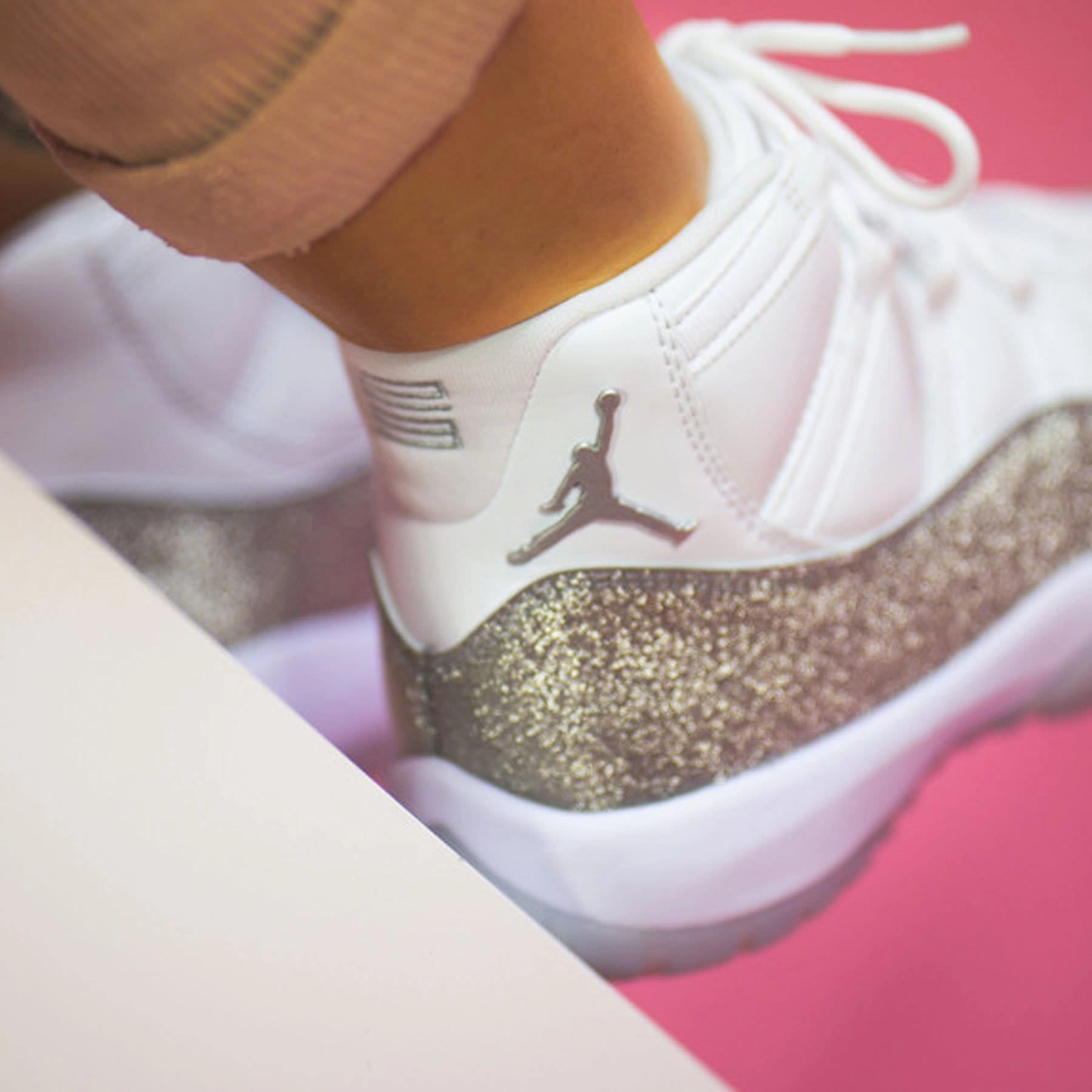 Air Jordan 11 Wmns Retro 'Vast Grey' Air Jordan 1 classic sneakers
