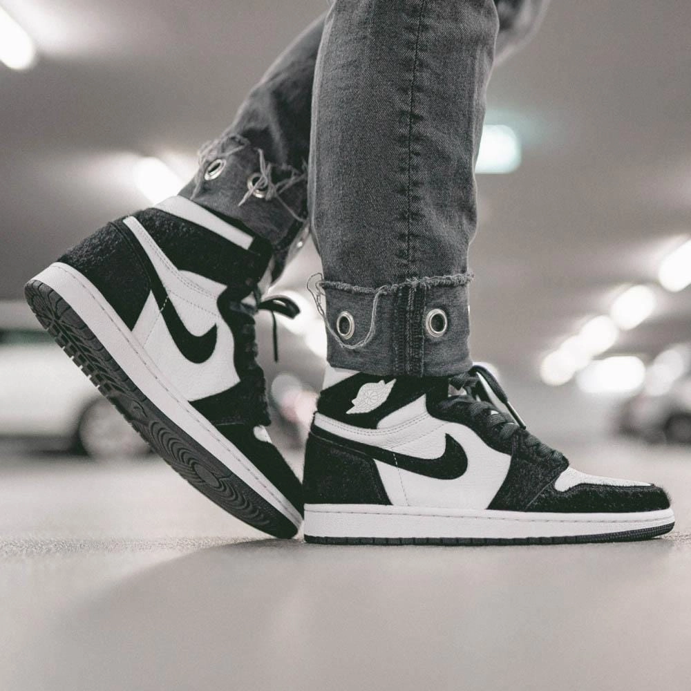 Air Jordan 1 Black White Womens Air Jordan 1 vintage style sneakers
