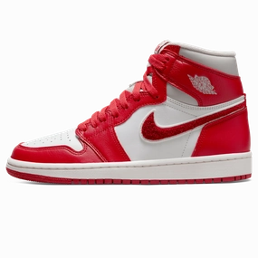 Air Jordan 1 High OG Wmns 'Newstalgia Chenille' Air Jordan 1 High classic sneakers with premium finish