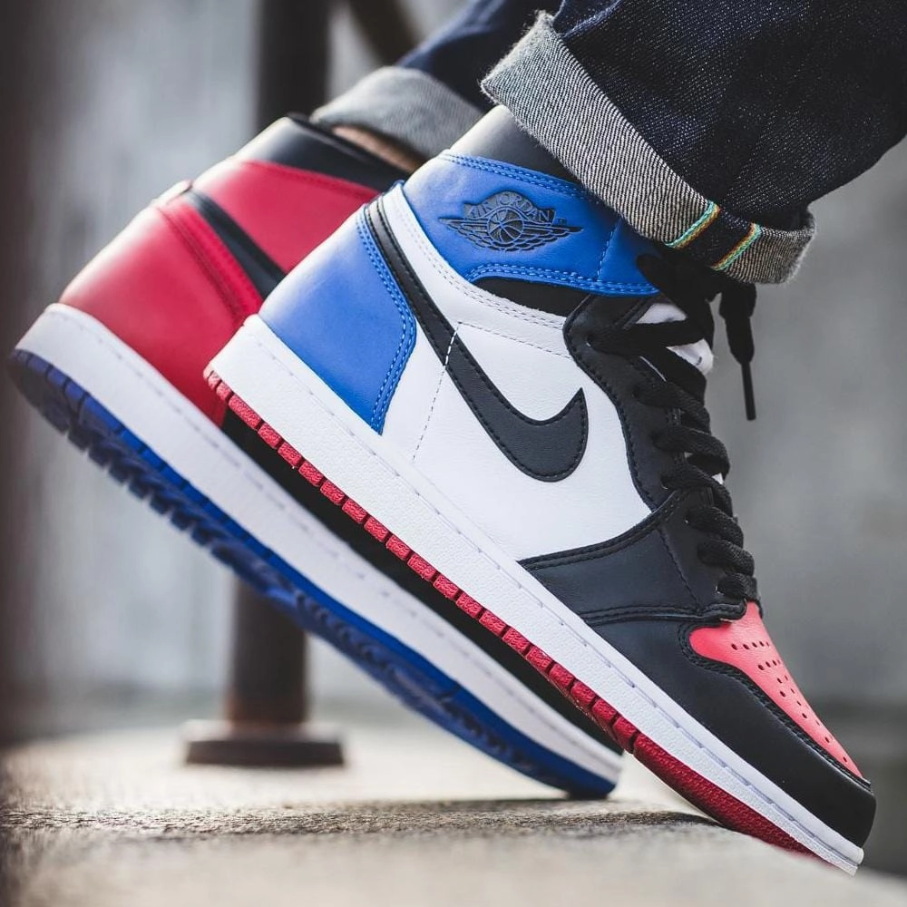 Air Jordan 1 High Retro Top 3 Air Jordan 1 vintage style sneakers