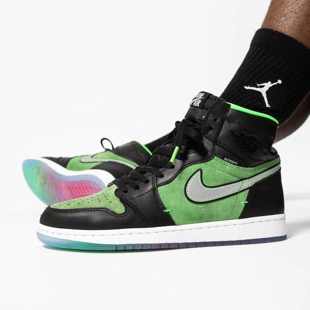 Air Jordan 1 High Zoom 'Rage Green' Air Jordan 1 vintage style sneakers