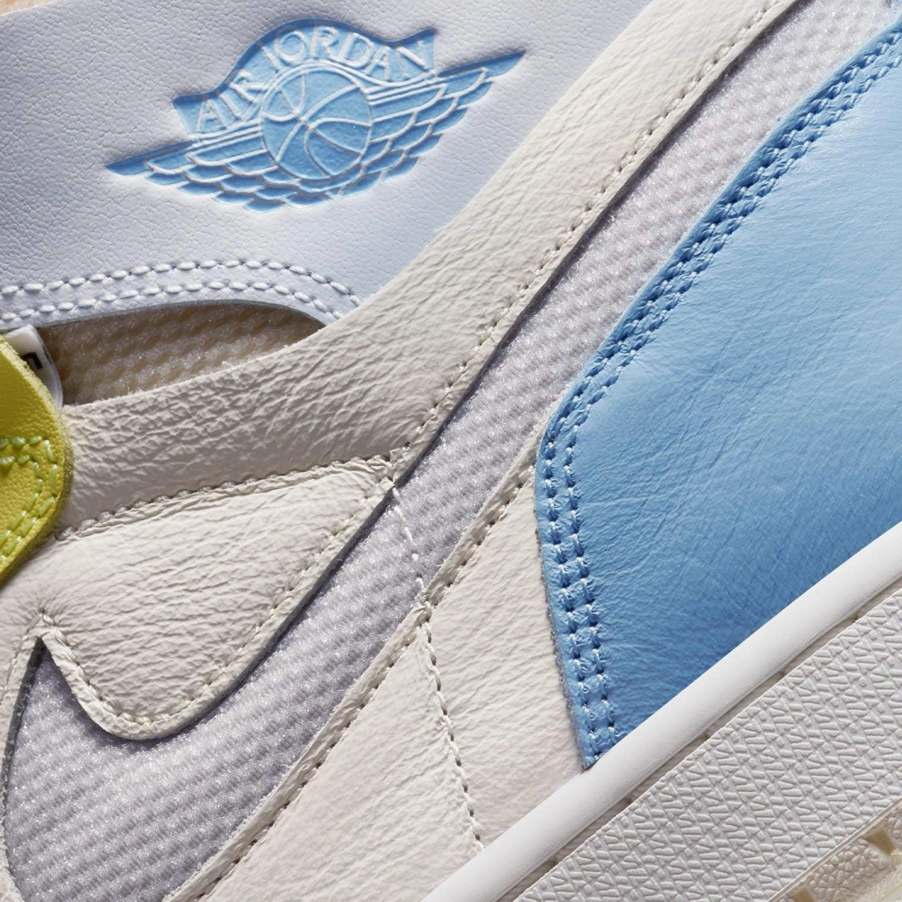 Air Jordan 1 High Zoom CMFT 'To My First Coach' Air Jordan 1 vintage style sneakers