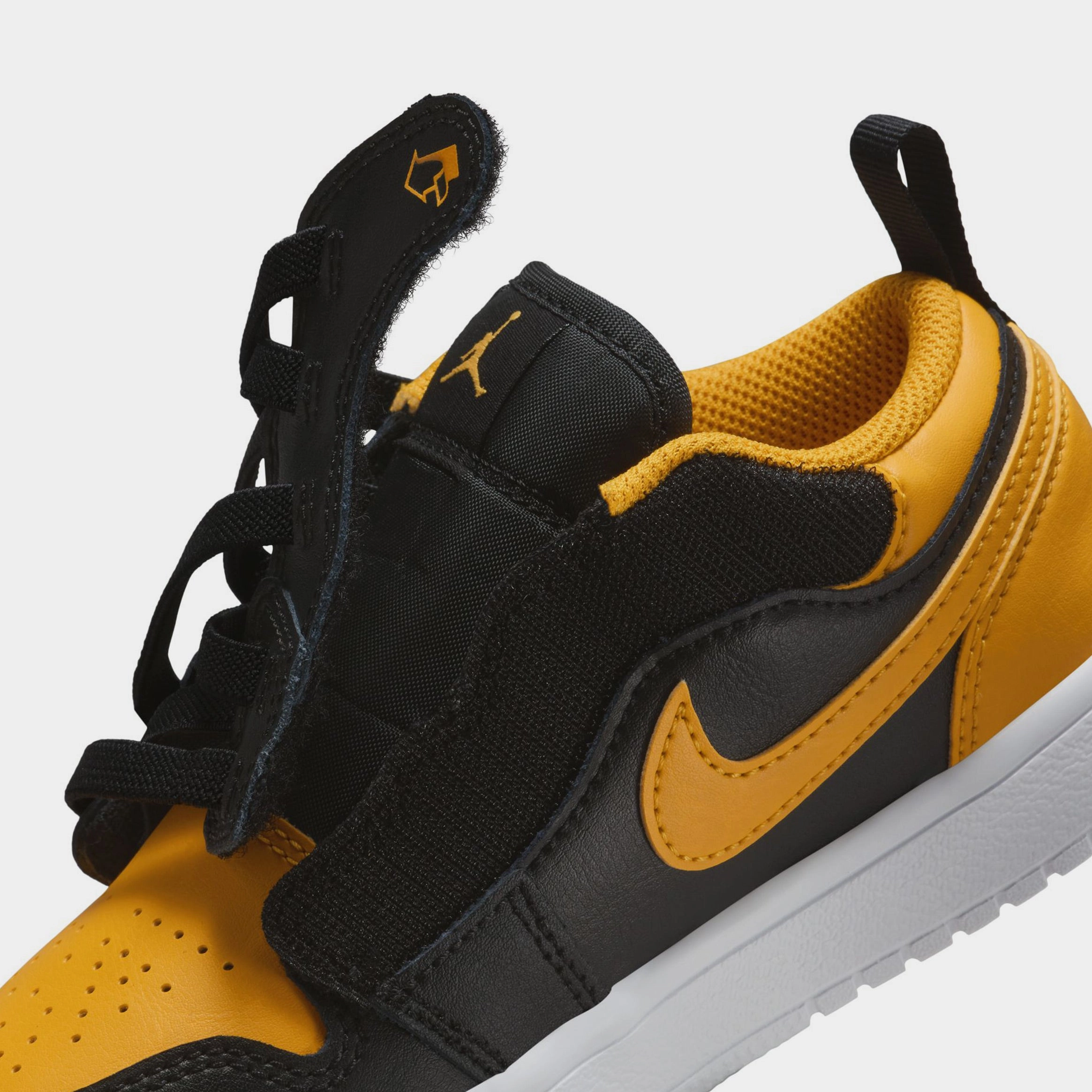Air Jordan 1 Low Alt Preschool Lifestyle Shoes (Black/White/Yellow Ochre) Air Jordan 1 original design shoes