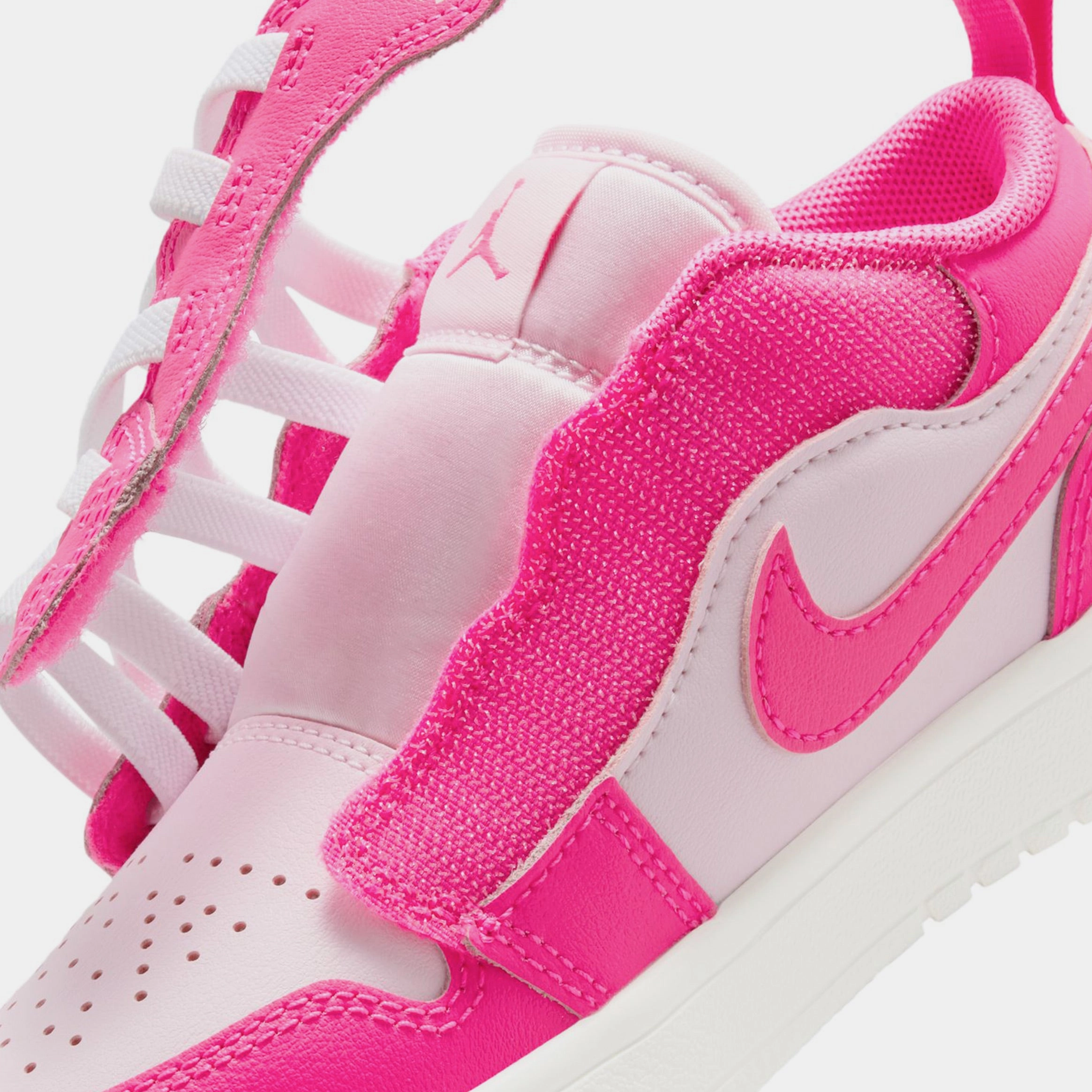 Air Jordan 1 Low ALT Preschool Lifestyle Shoes (Pink Foam/Hyper Pink/Summit White) Air Jordan 1 original design shoes