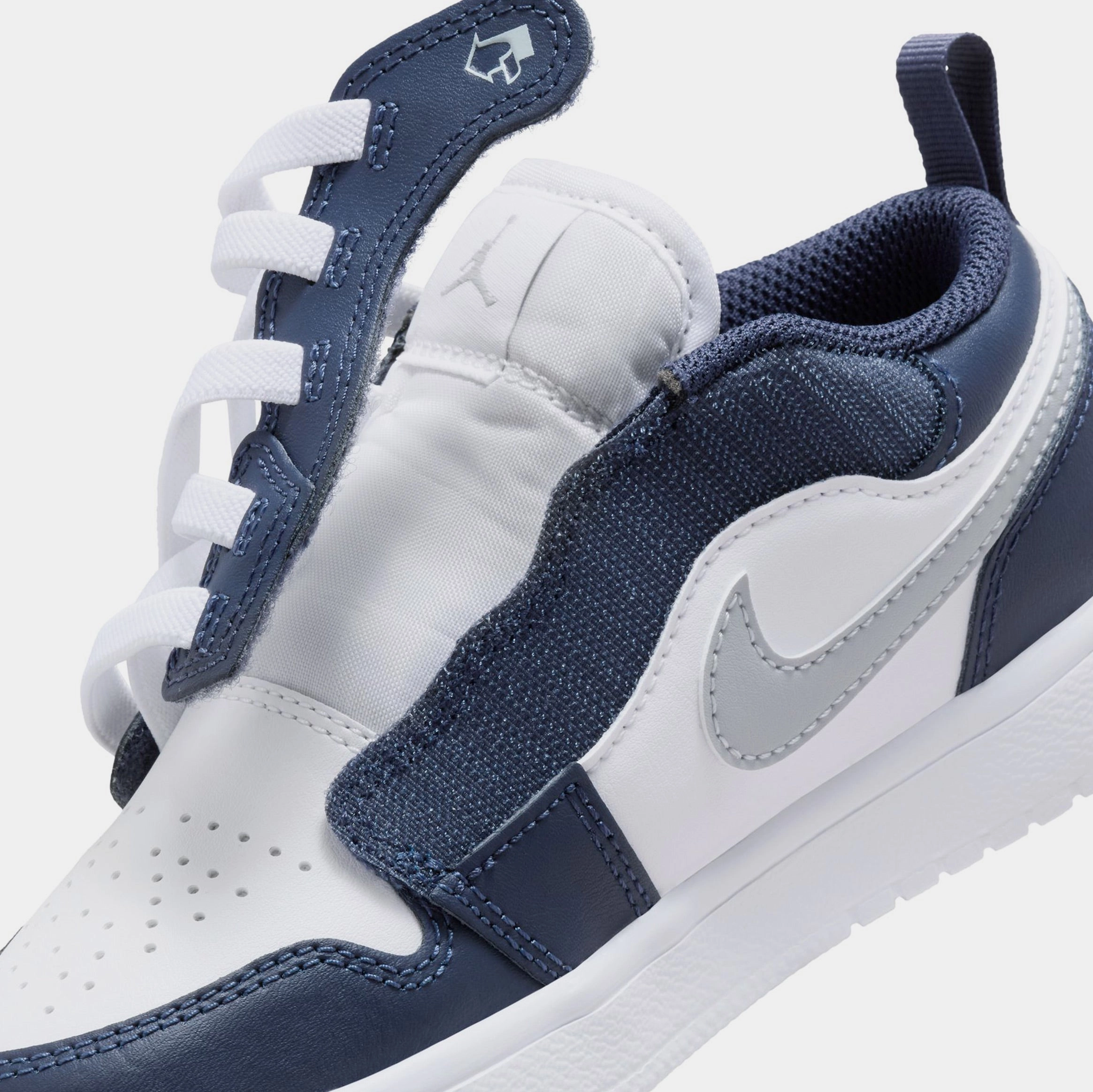 Air Jordan 1 Low ALT Preschool Lifestyle Shoes (White/Midnight Navy/Wolf Grey) Air Jordan 1 original design shoes