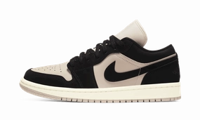 Air Jordan 1 Low Black/White Air Jordan 1 Low shoes with sleek lifestyle appeal