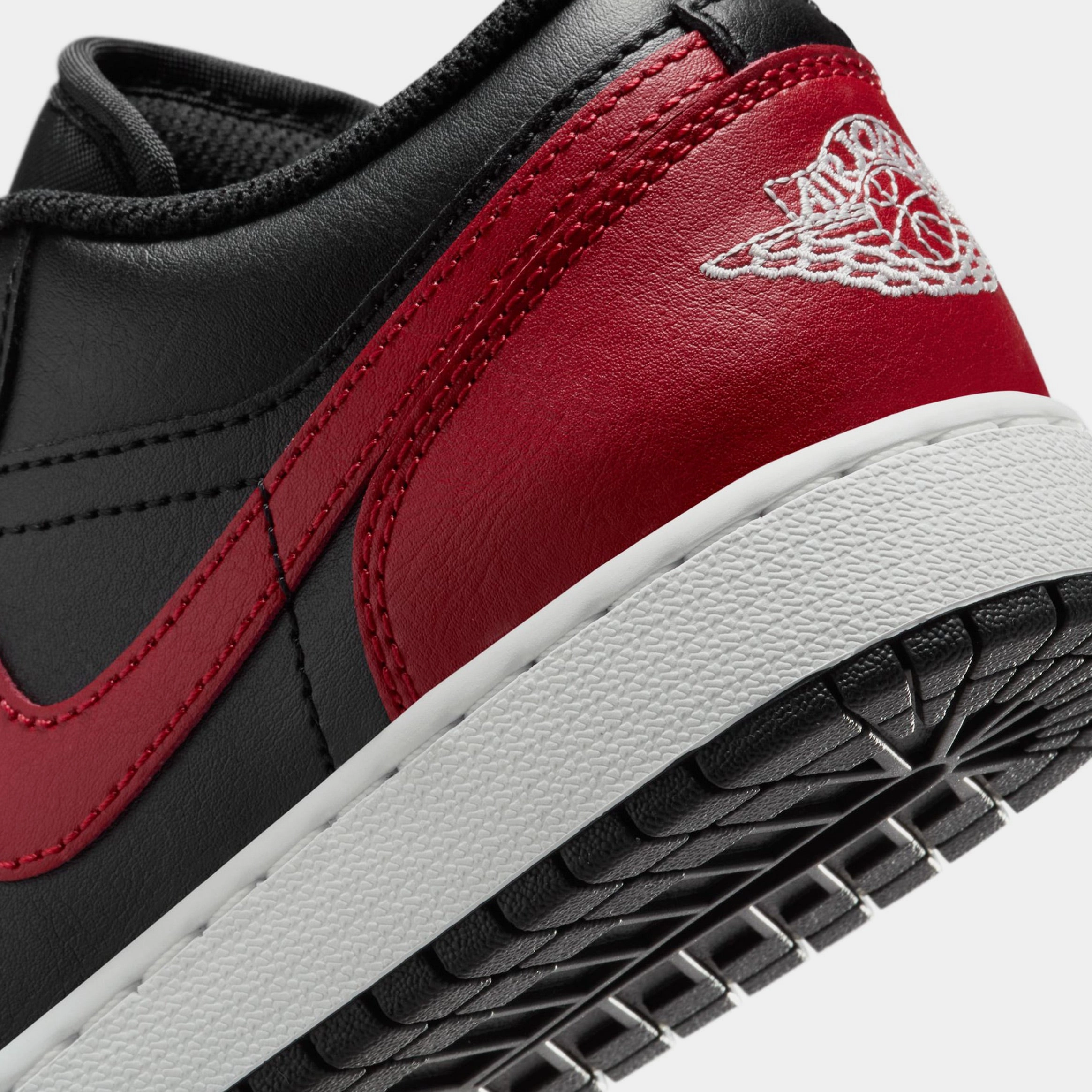 Air Jordan 1 Low Grade School Basketball Shoes (Black/Varsity Red/Summit White) Air Jordan 1 original design shoes
