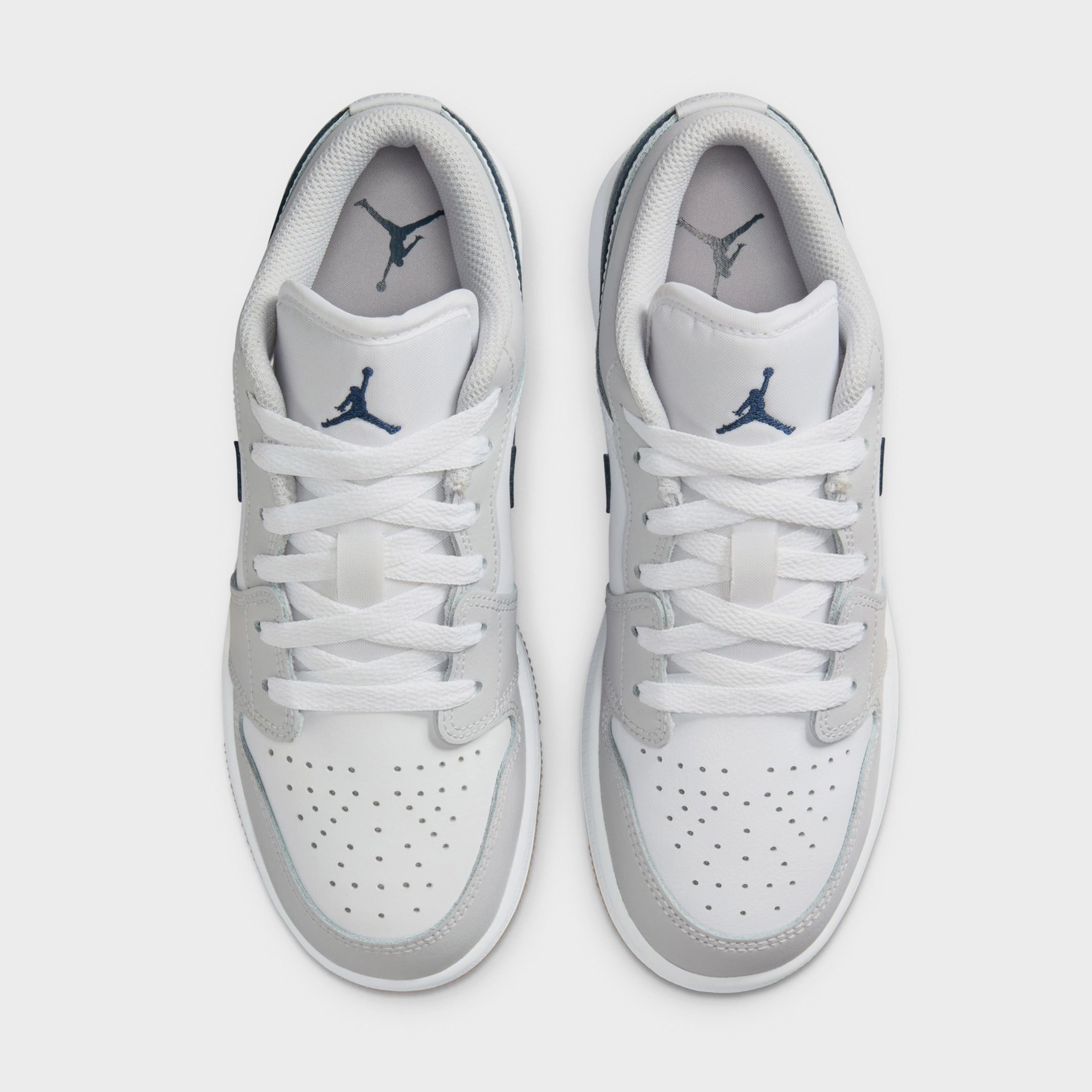 Air Jordan 1 Low Grade School Basketball Shoes (White/Midnight Navy/Neutral Grey) Air Jordan 1 original design shoes