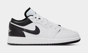 Air Jordan 1 Low Grade School Lifestyle Shoes (White/Black) Air Jordan 1 classic shoes for streetwear looks