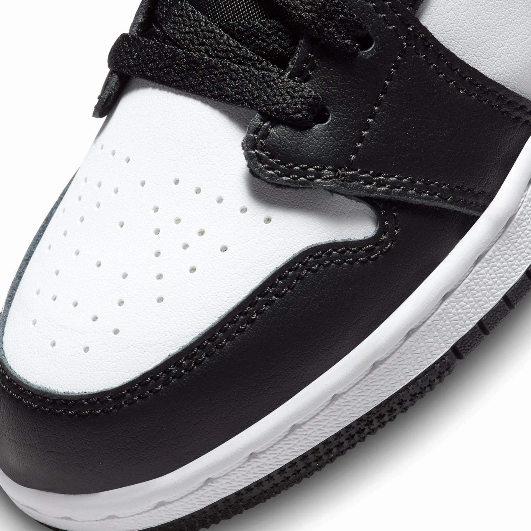 Air Jordan 1 Low GS 'Black Medium Grey' Air Jordan 1 vintage style sneakers