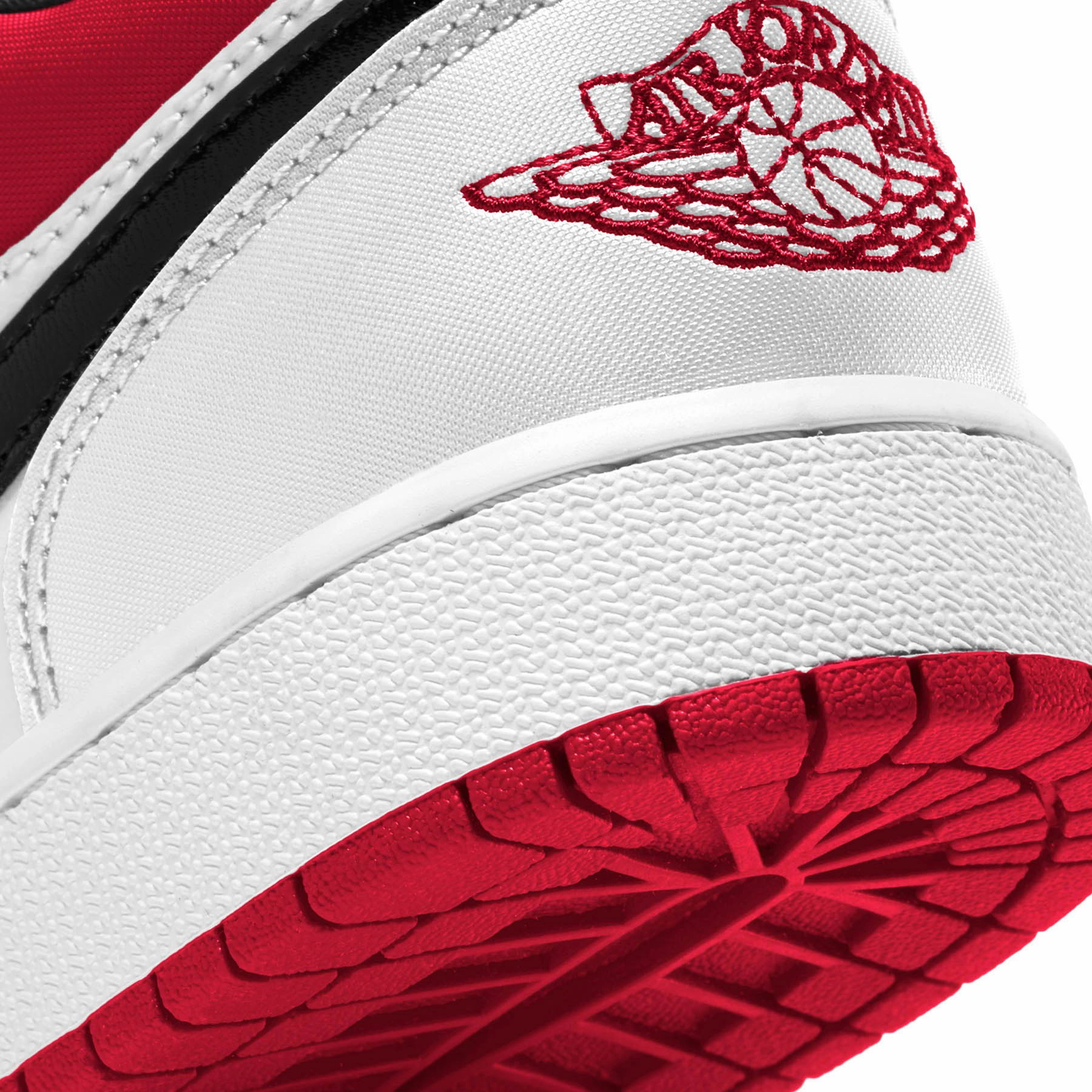 Air Jordan 1 Low GS 'White Gym Red' Air Jordan 1 Low lifestyle shoes