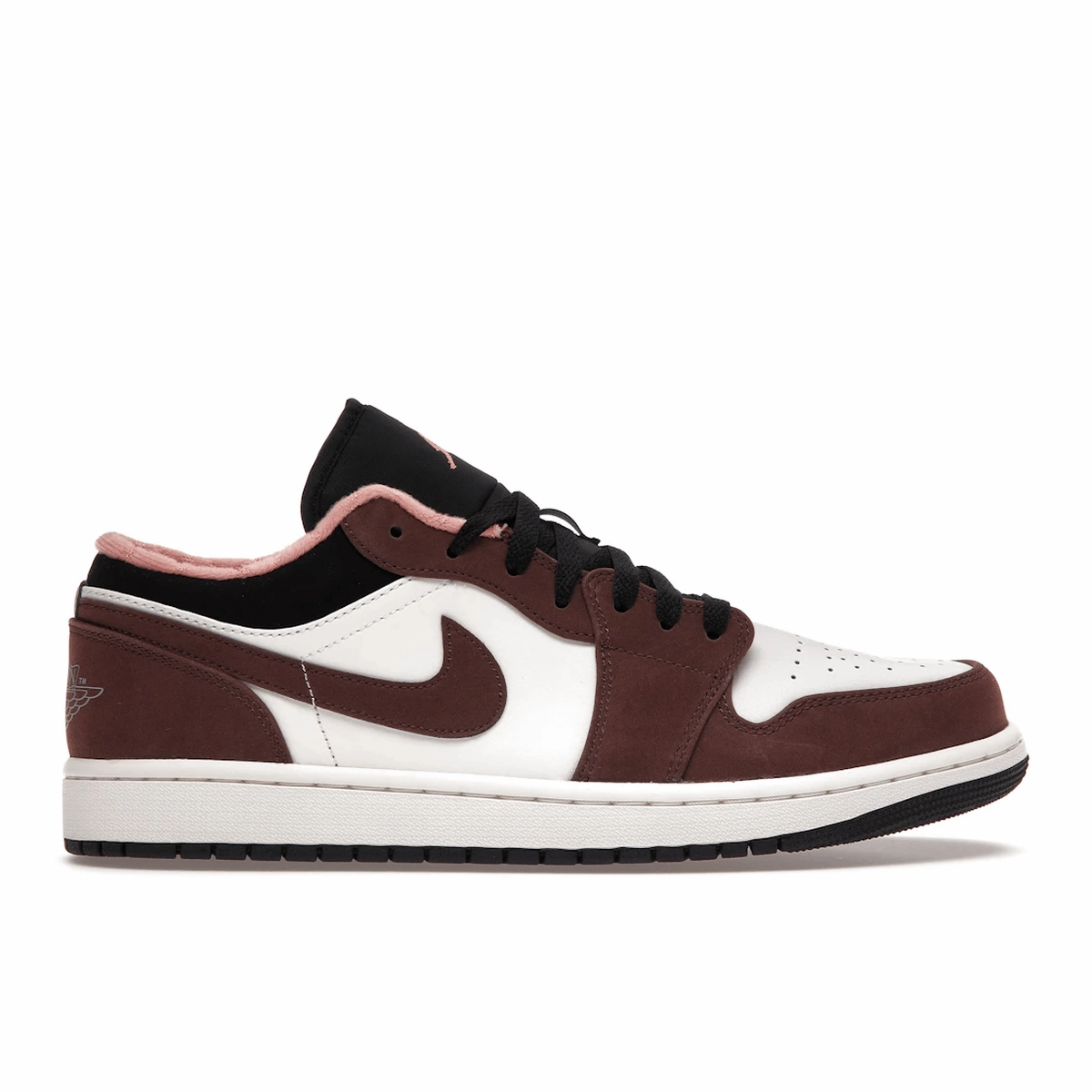 Air Jordan 1 Low Mocha Air Jordan 1 Low shoes with sleek lifestyle appeal