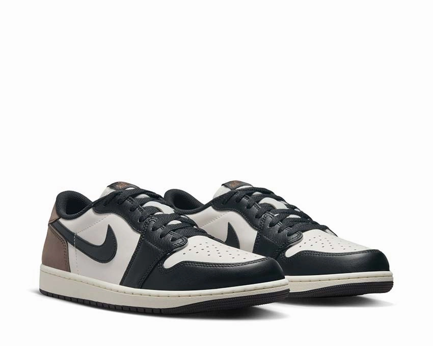 Air Jordan 1 Low OG "Mocha" Vintage leather court sneakers