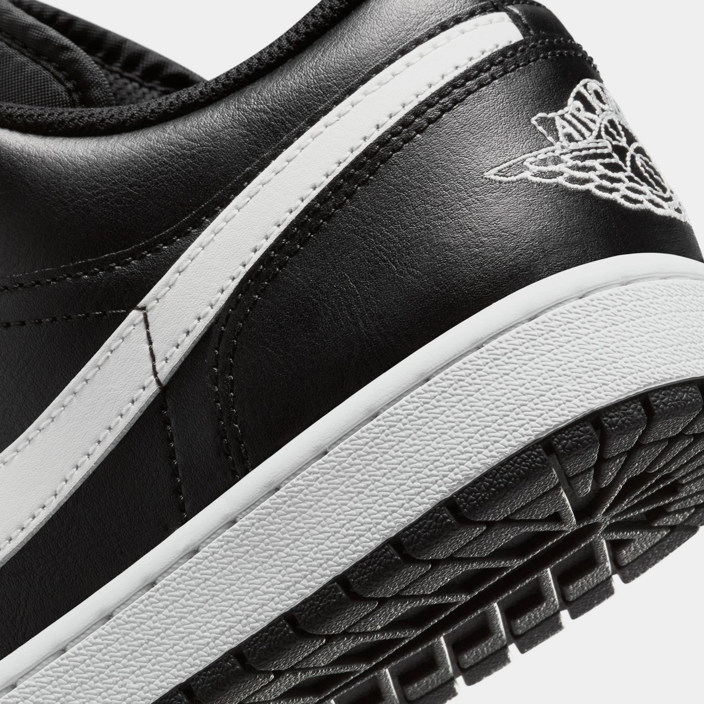 Air Jordan 1 Low Orca Mens Basketball Shoes (Black/White) Air Jordan 1 original design shoes