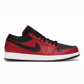 Air Jordan 1 Low Reverse Wide Pebbled Swoosh Air Jordan 1 Low shoes with sleek lifestyle appeal