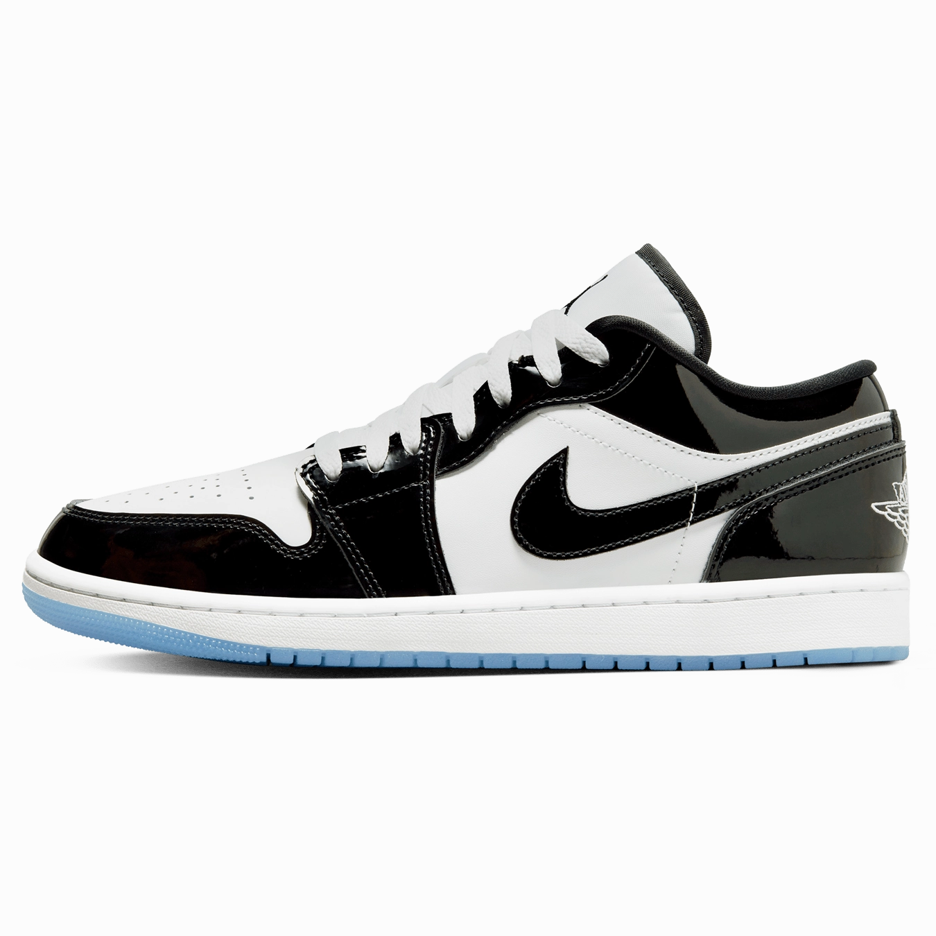 Air Jordan 1 Low SE 'Concord' Air Jordan 1 Low sneakers perfect for casual outfits