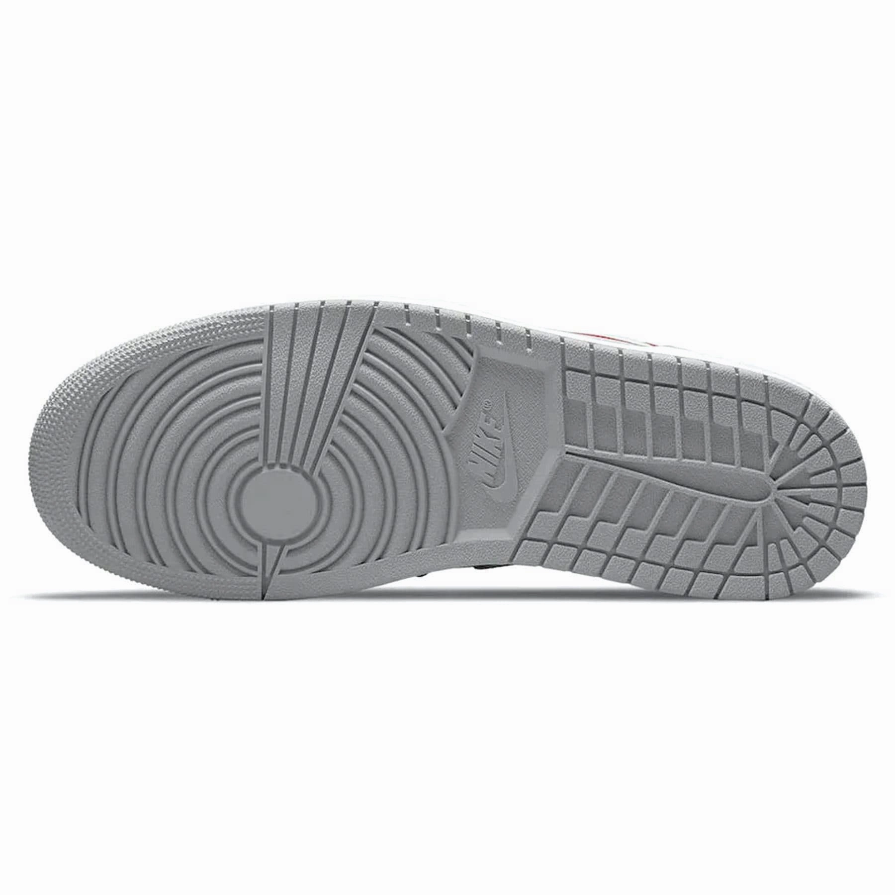 Air Jordan 1 Low SE 'Light Smoke Grey Gym Red' Air Jordan 1 Low lifestyle shoes
