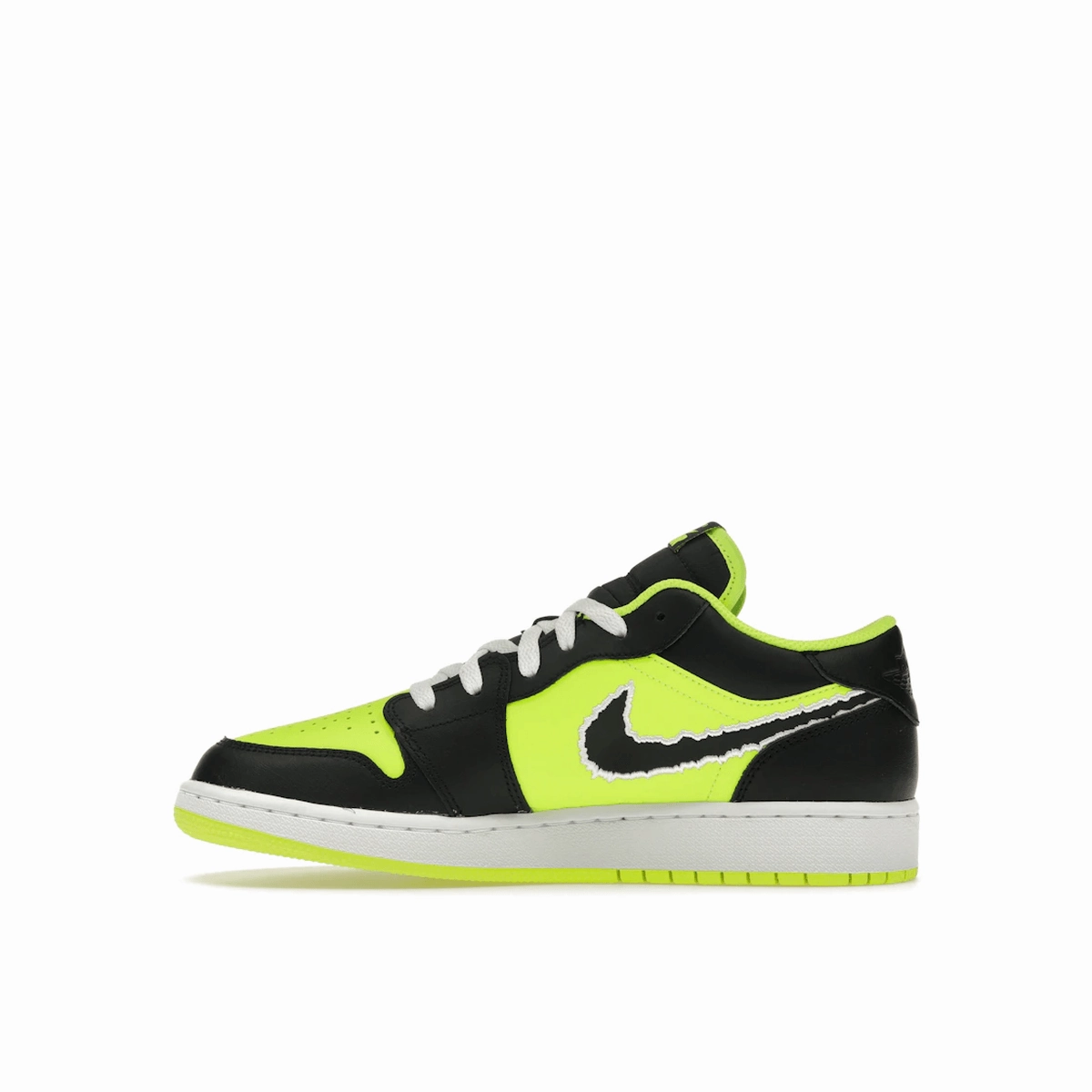 Air Jordan 1 Low SE Black Cat Volt Air Jordan 1 Low casual sneakers