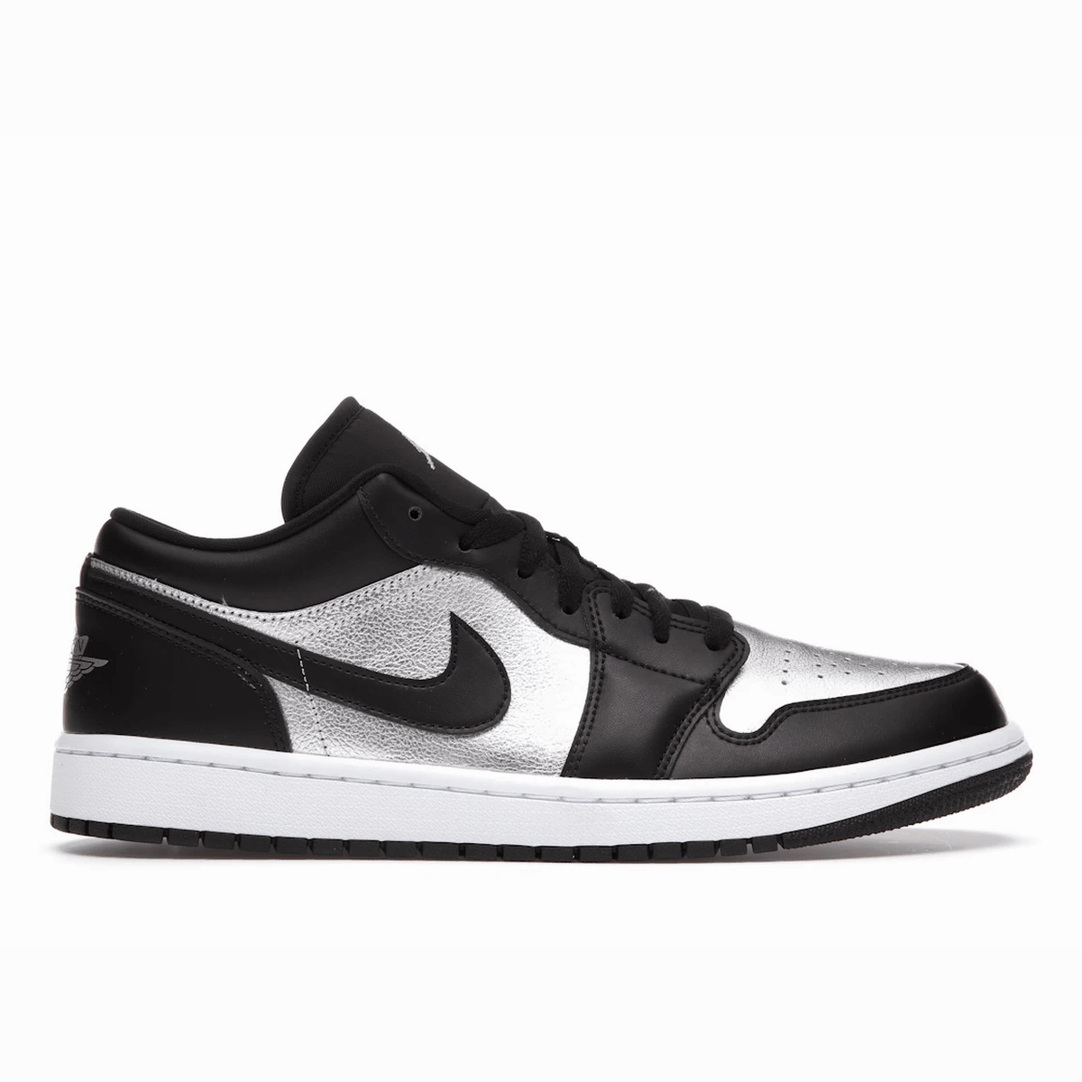 Air Jordan 1 Low SE Black Metallic Silver Air Jordan 1 Low shoes with sleek lifestyle appeal