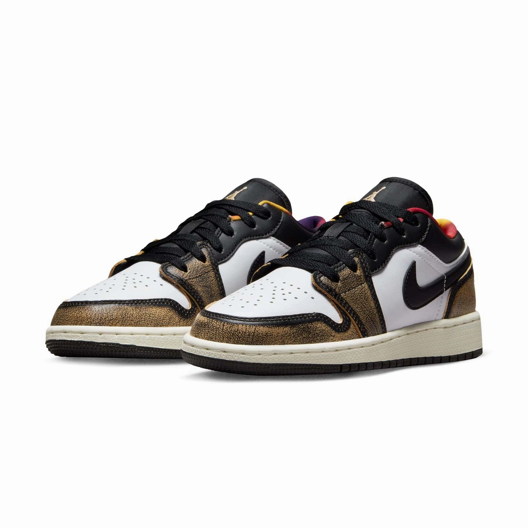 Air Jordan 1 Low SE GS 'Wear-Away - Tan' Air Jordan 1 classic sneakers