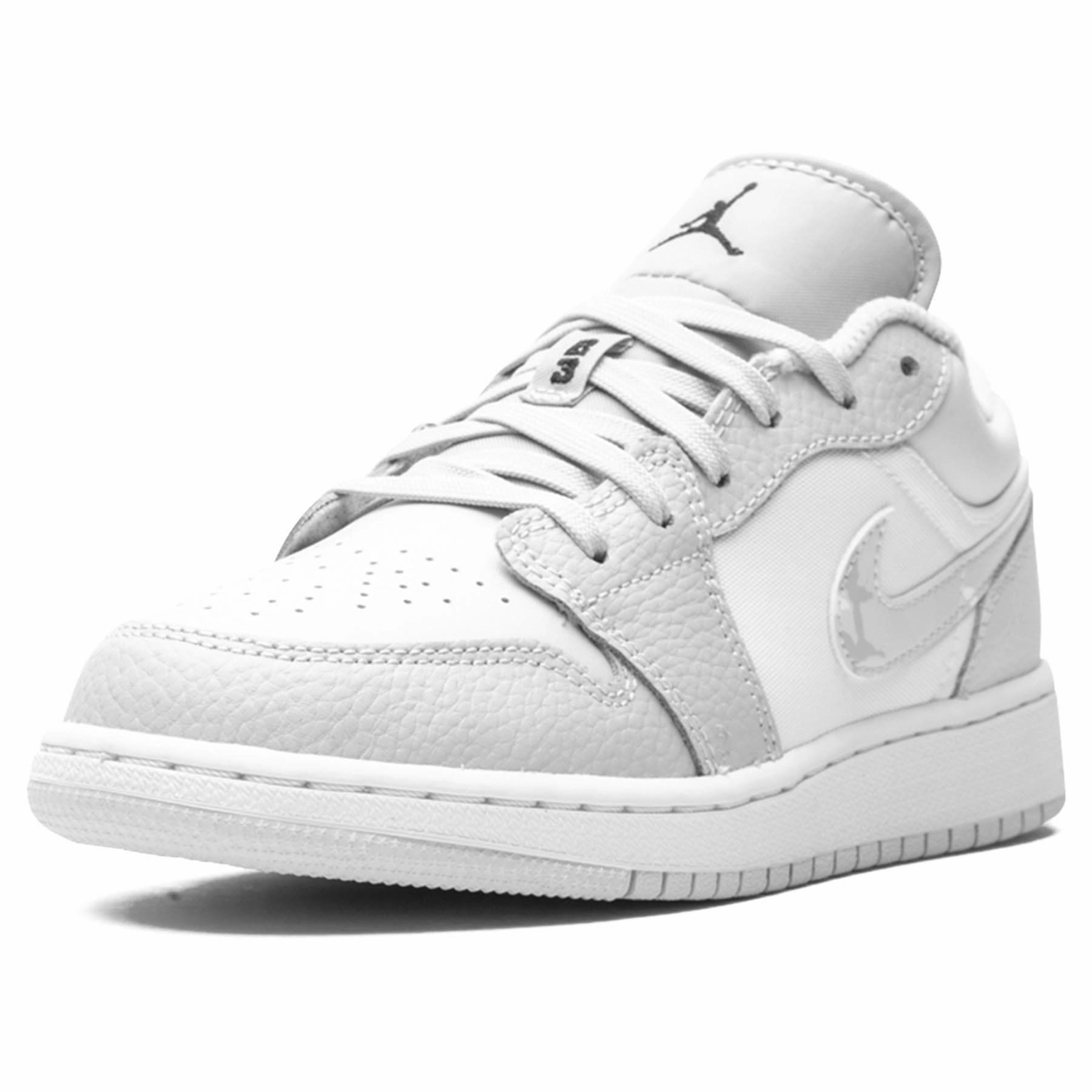 Air Jordan 1 Low SE GS 'White Camo' Air Jordan 1 vintage style sneakers
