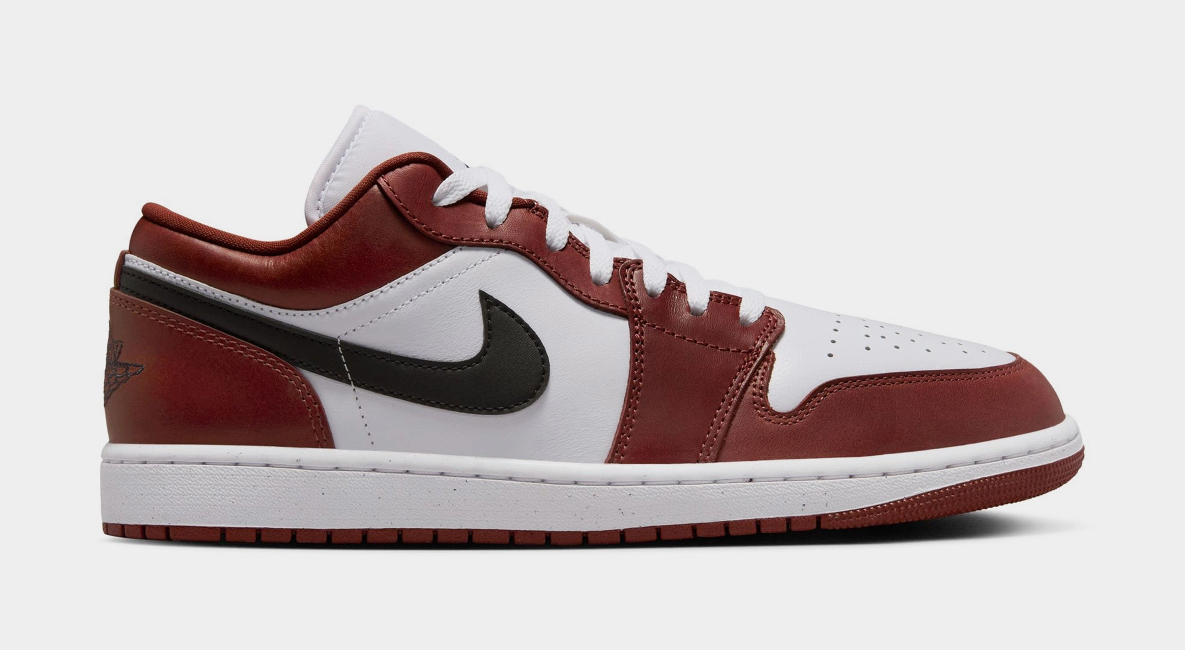 Air Jordan 1 Low SE Mens Lifestyle Shoes (White/Dark Pony/Black) Air Jordan 1 classic shoes for streetwear looks