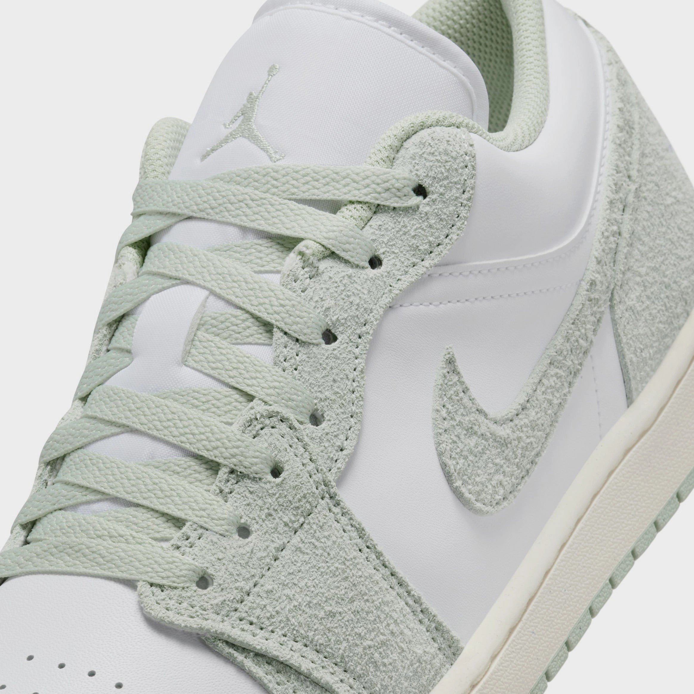 Air Jordan 1 Low SE Mens Lifestyle Shoes (White/Seafoam/Sail) Air Jordan 1 original design shoes