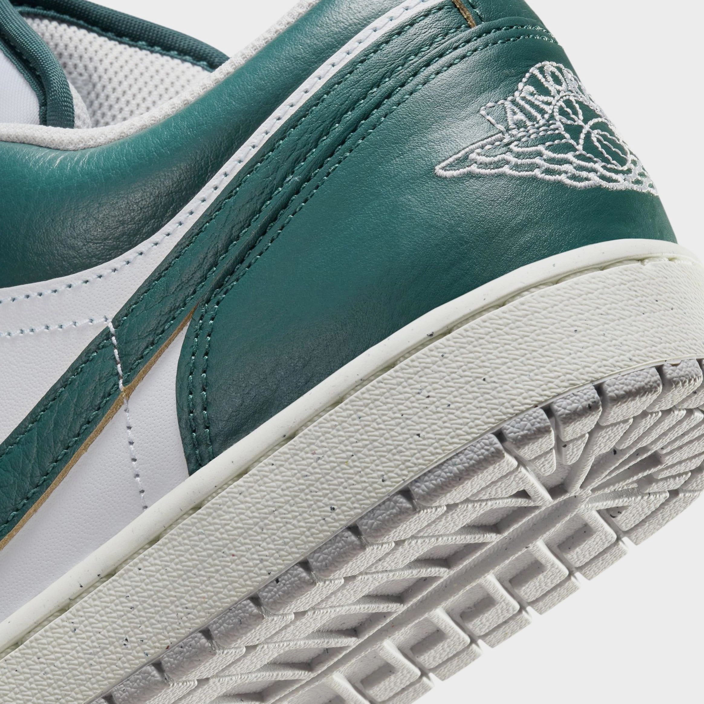 Air Jordan 1 Low SE Oxidized Green Mens Lifestyle Shoes (Oxidized Green/White/Sail/Neutral Grey) Air Jordan 1 original design shoes