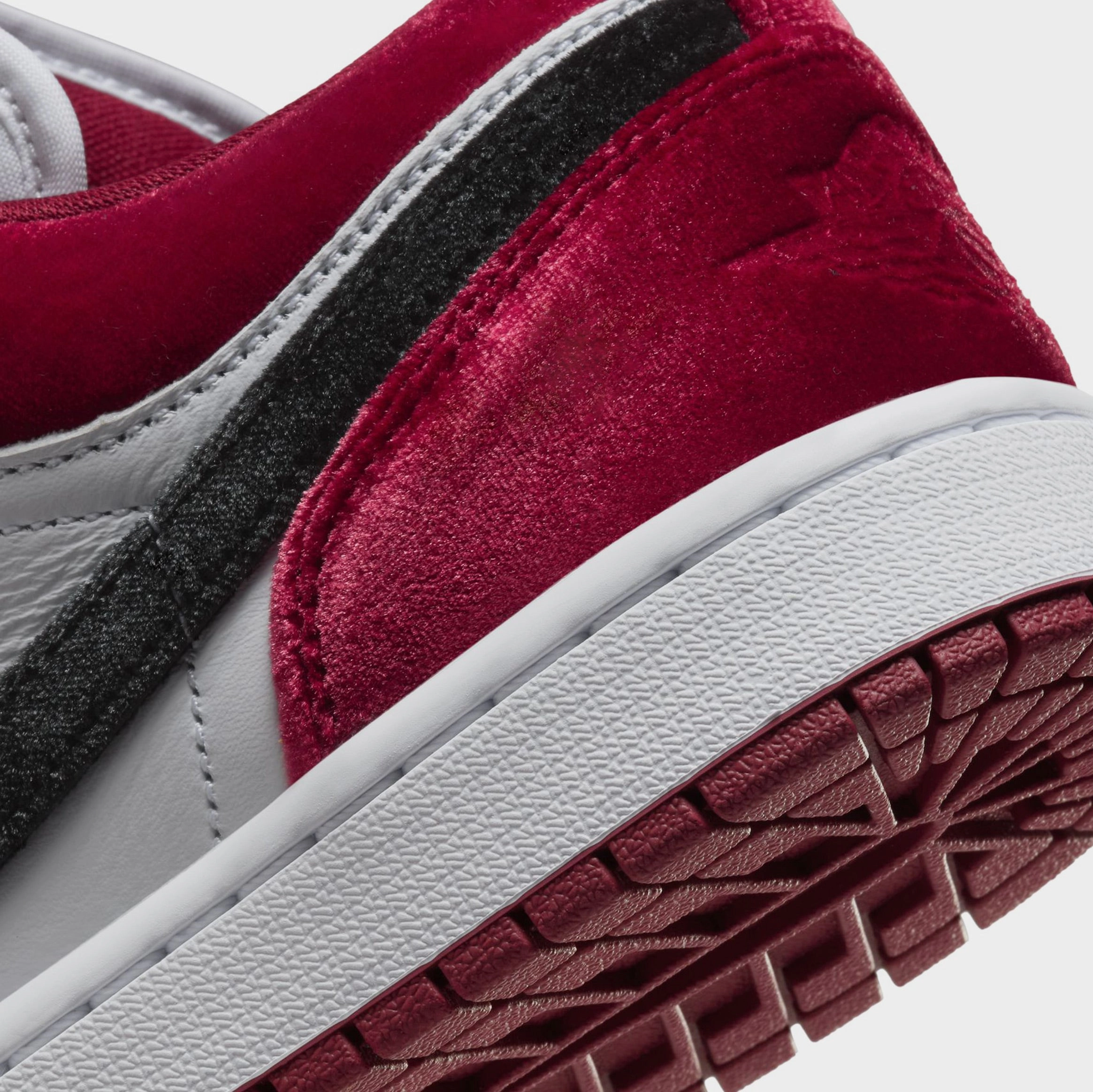 Air Jordan 1 Low SE Velvet Black Gym Red Womens Lifestyle Shoes (Black/White/Team Red/Black) Air Jordan 1 original design shoes