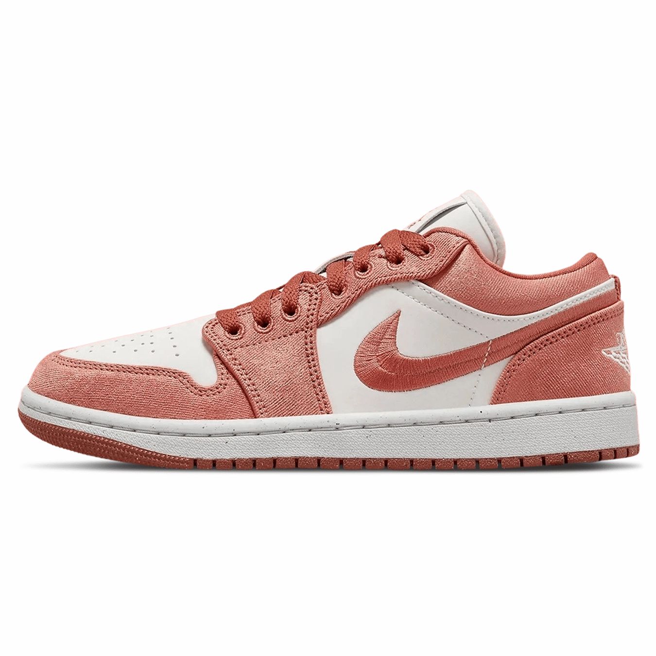 Air Jordan 1 Low SE Wmns 'Canvas Peach' Air Jordan 1 sneakers with heritage court style
