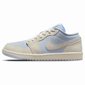Air Jordan 1 Low SE Wmns 'Hydrogen Blue Sail' Air Jordan 1 sneakers with heritage court style