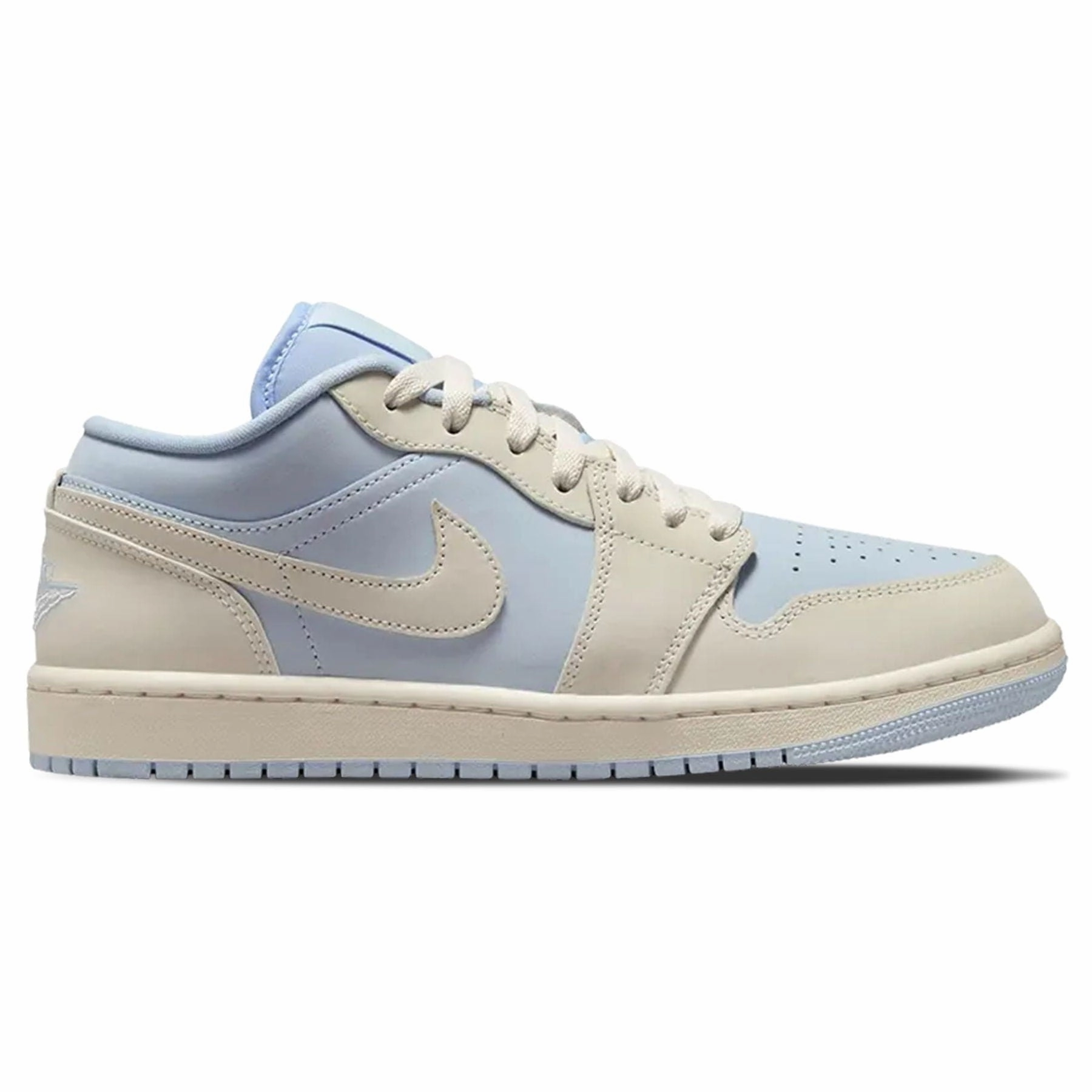 Air Jordan 1 Low SE Wmns 'Hydrogen Blue Sail' Air Jordan 1 classic sneakers