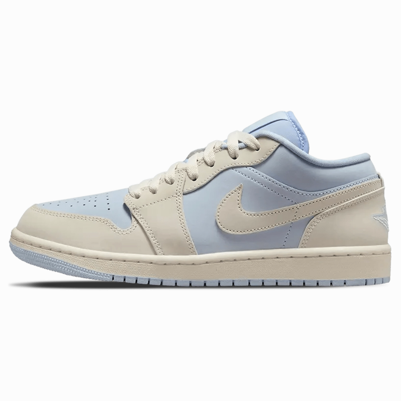 Air Jordan 1 Low SE Wmns 'Hydrogen Blue Sail' Air Jordan 1 Low sneakers perfect for casual outfits