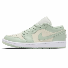 Air Jordan 1 Low SE Wmns 'Seafoam Sail' Air Jordan 1 sneakers with heritage court style