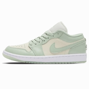 Air Jordan 1 Low SE Wmns 'Seafoam Sail' Air Jordan 1 Low sneakers perfect for casual outfits
