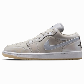 Air Jordan 1 Low SE Wmns 'Year of the Snake' Air Jordan 1 Low sneakers perfect for casual outfits