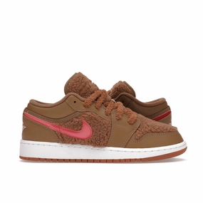 Air Jordan 1 Low Utility Teddy Bear Air Jordan 1 Low shoes with sleek lifestyle appeal