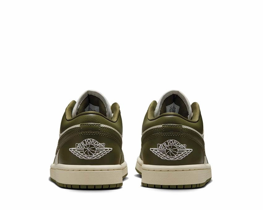 Air Jordan 1 Low W Timeless hoop footwear