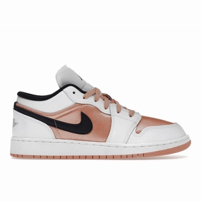 Air Jordan 1 Low White Light Madder Root Air Jordan 1 Low shoes with sleek lifestyle appeal